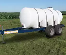 1025 Gallon Water Trailer