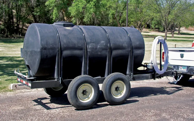 Higher-capacity fire-response water trailer for wildfire initial attack