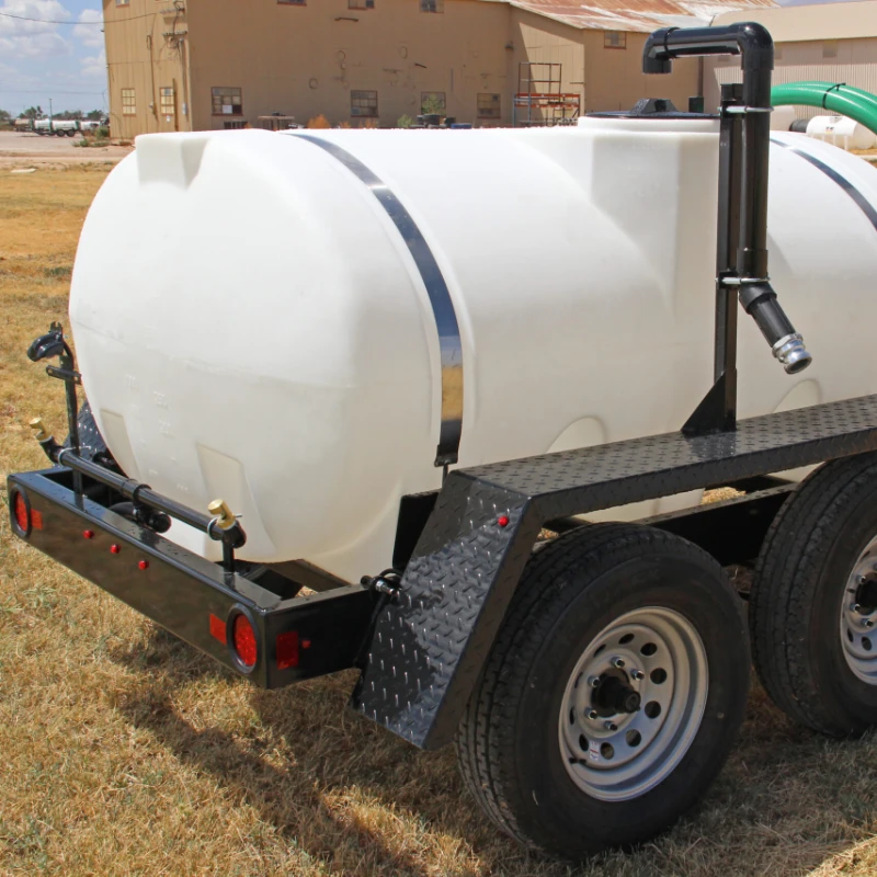 550 gallon water trailer rear with spray bar