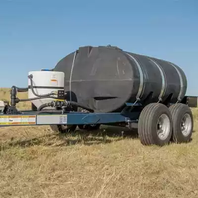 Nurse trailer with a black tank