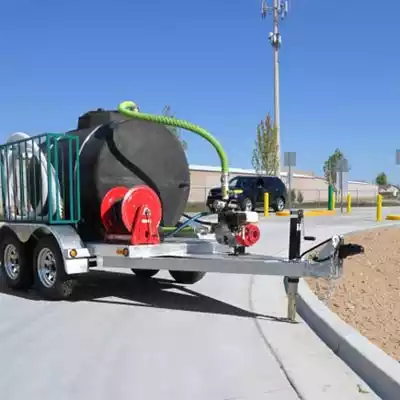 Portable water tank trailer